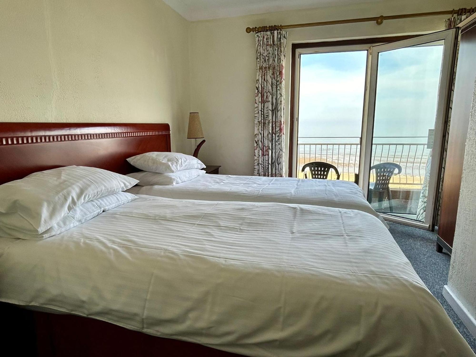 Bay View - Seafront, Sandown - Free Car Ferry For Bookings Of 3 Or More Nights, Subject To Availability Εξωτερικό φωτογραφία